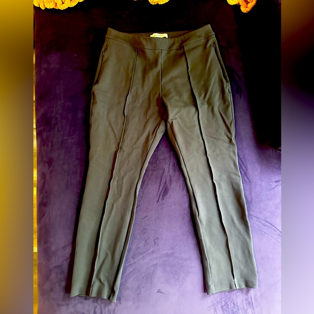 Bluffworks Women's 12 Regular Gray Petaluma Ponte Pintuck Pants EUC
